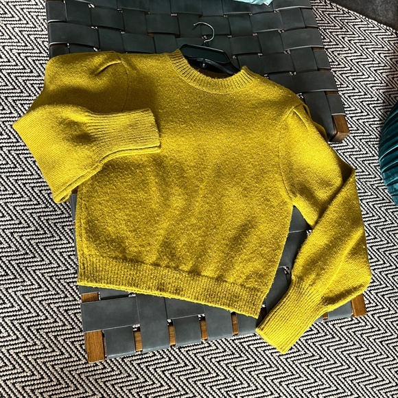 Simons (S) ultra-soft pullover sweater with sleeve detail, deep mustard yellow. - Picture 1 of 15